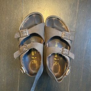 Youth Birkenstock’s
